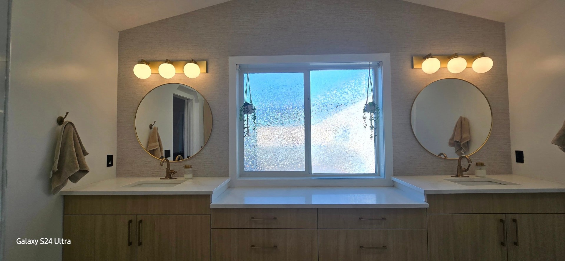 Luxury vanity